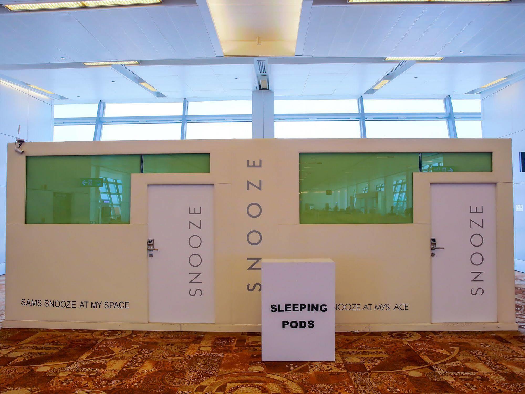 Sams Snooze At My Space Neu-Delhi Exterior foto